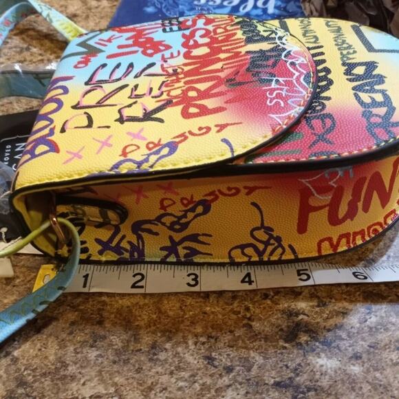 LE MIEL VEGAN APPROVED CROSS BODY HANDBAG - Picture 10 of 13